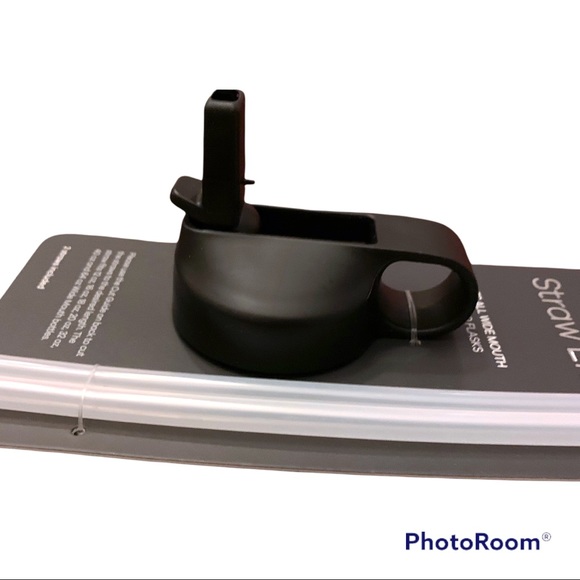 Hydro Flask Wide Mouth Straw Lid and Two Straws - Picture 5 of 6